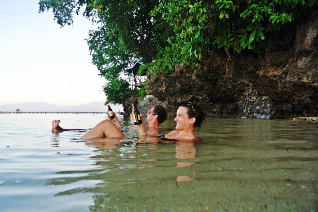 Bunaken Divers Sea Breeze Resort Zewnętrze zdjęcie