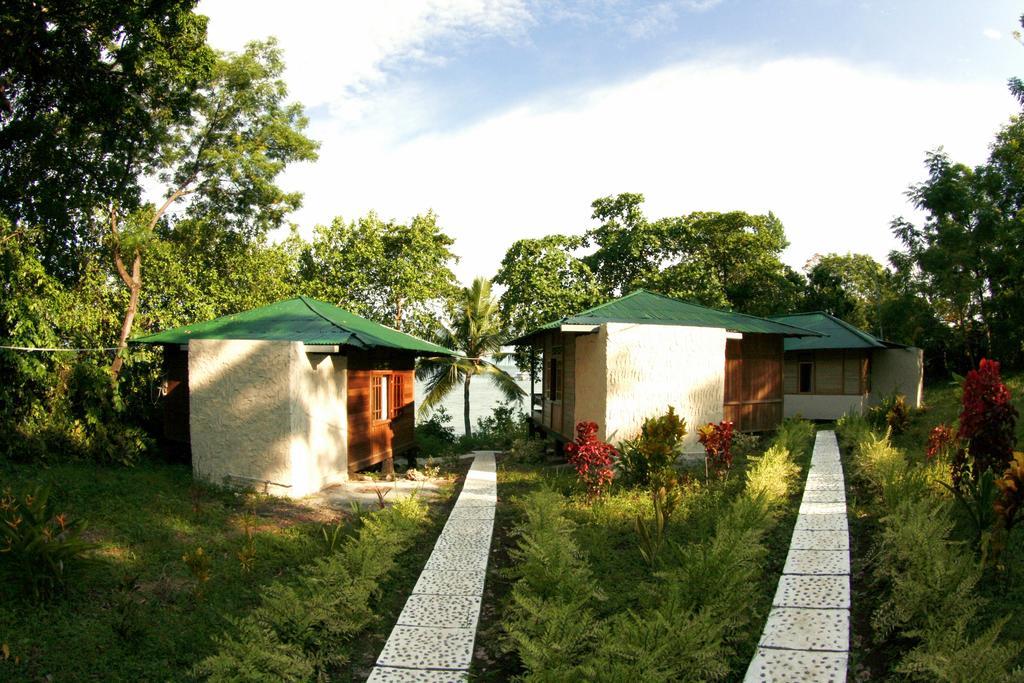 Bunaken Divers Sea Breeze Resort Zewnętrze zdjęcie