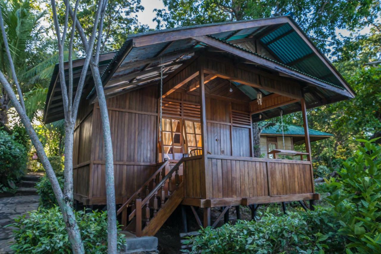 Bunaken Divers Sea Breeze Resort Zewnętrze zdjęcie