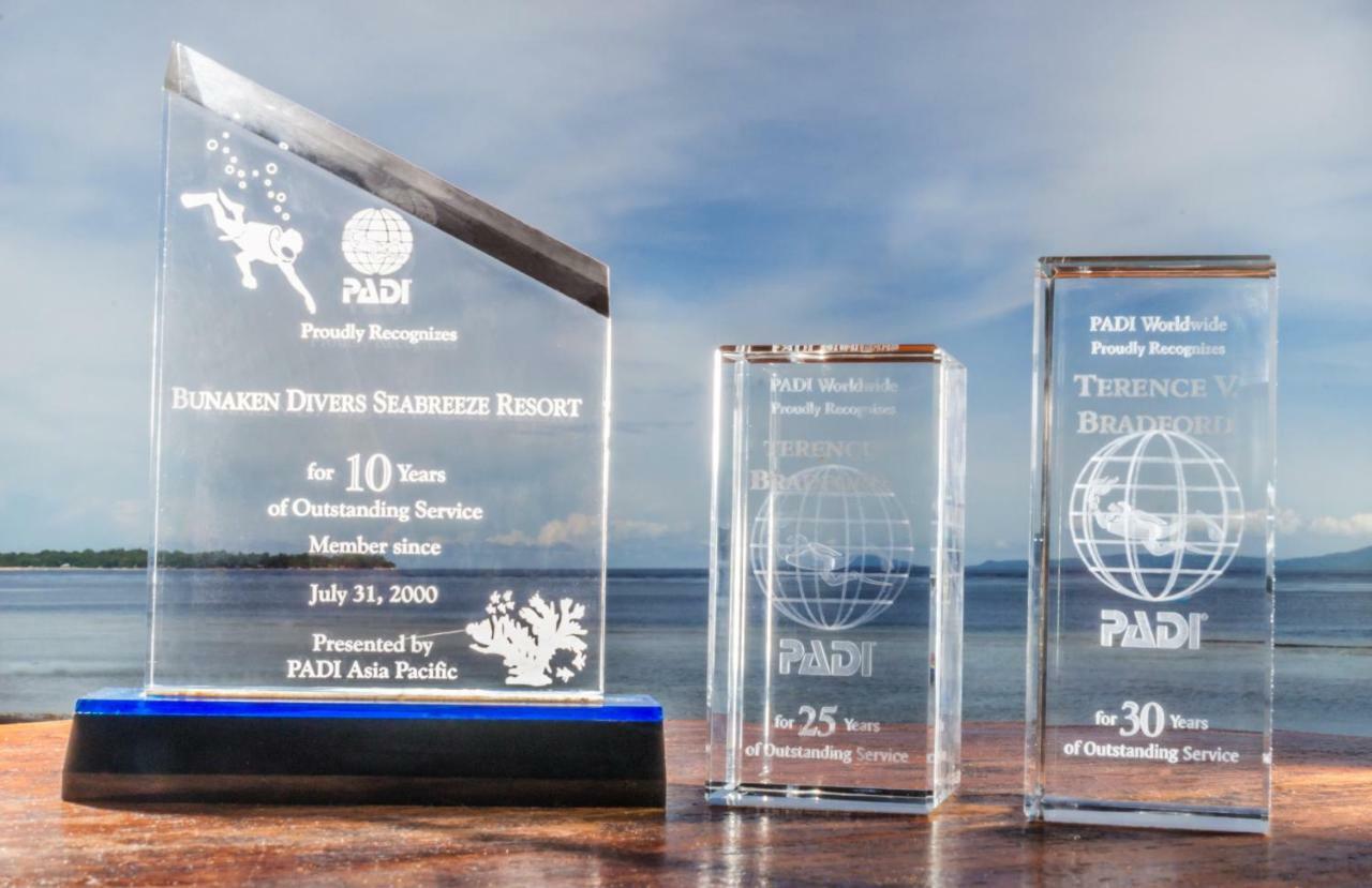 Bunaken Divers Sea Breeze Resort Zewnętrze zdjęcie