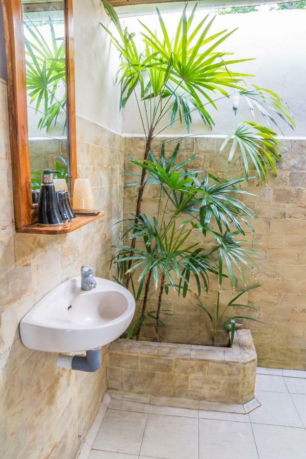 Bunaken Divers Sea Breeze Resort Zewnętrze zdjęcie